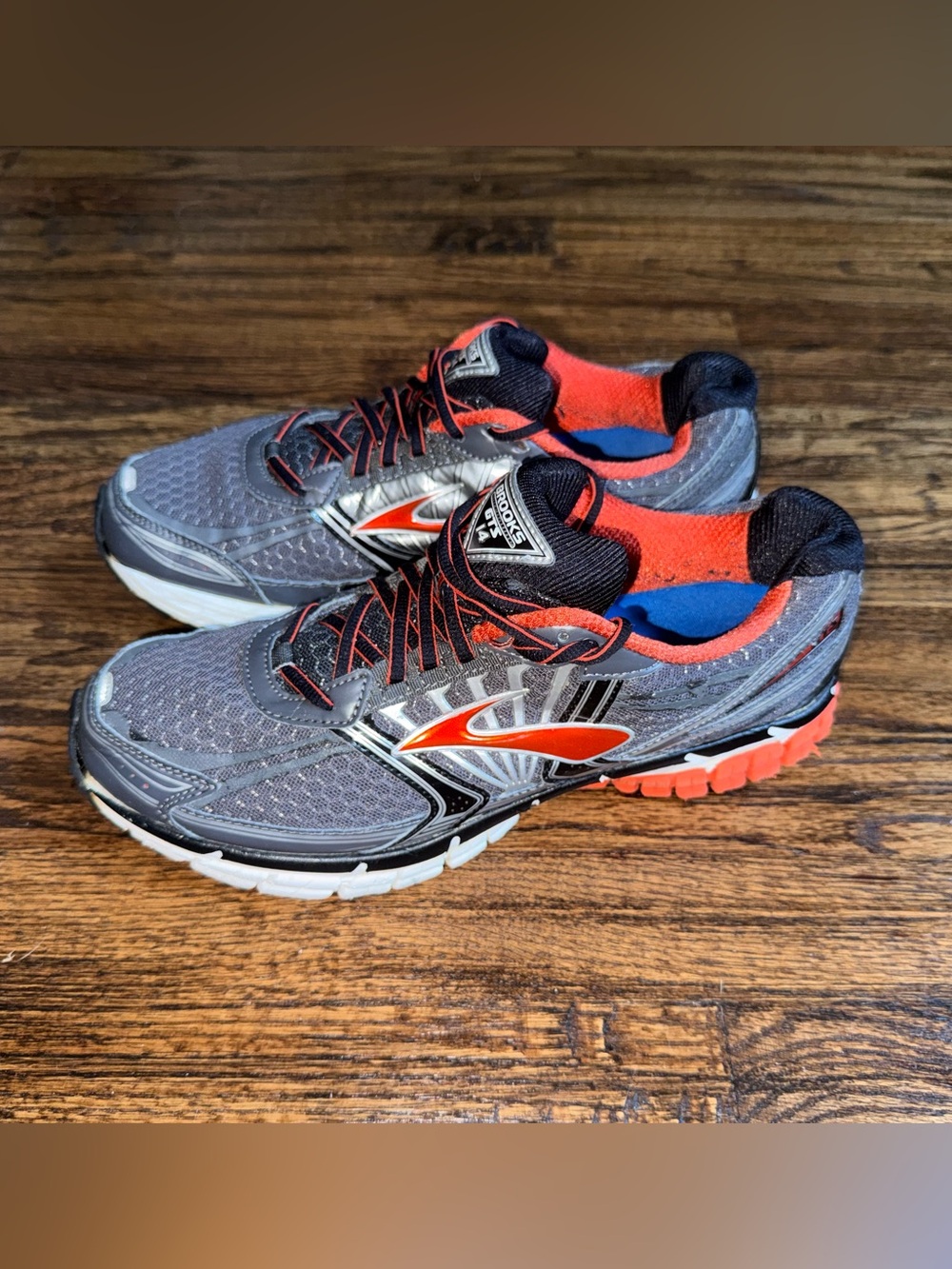 Brooks Adrenaline GTS 14 Shoes Mens Size 11 Gray Orange Mesh Running Sneakers